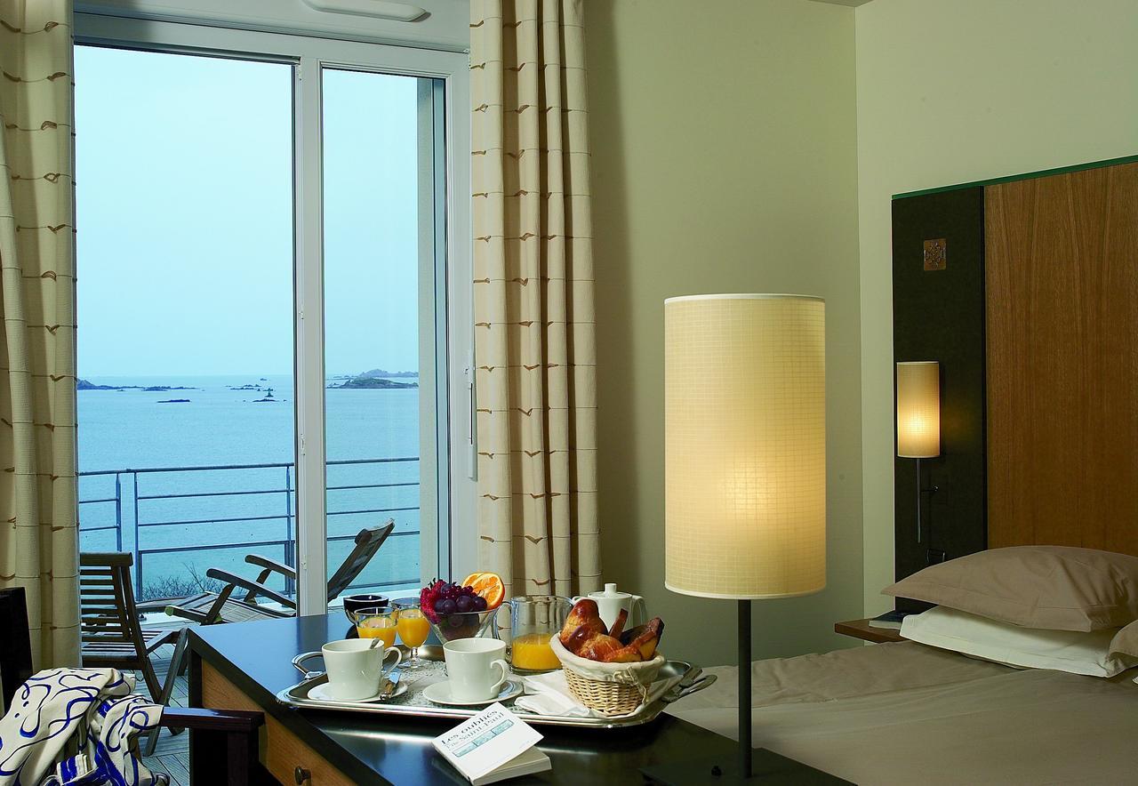 L'Hotel De Carantec Eksteriør billede